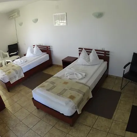 Hotel Alexia *
